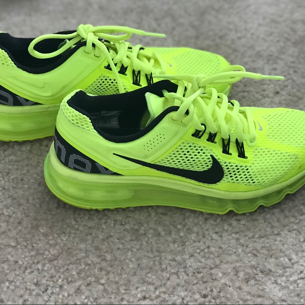 Nike volt 2013 sneaker